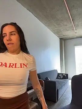 Lolathebaddie online show from April 8, 4:40 pm