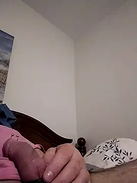 Snapshot of shyguy8569 chatting on November 16, 1:55 am shyguy8569 online show from November 16, 1:55 am