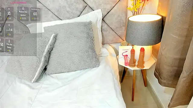  naylaa  online show from April 23, 4:14 am