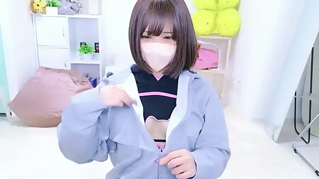 Snapshot of 39_miku chatting on April 22, 10:28 am 39 miku online show from April 22, 10:28 am