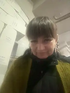 Butterfly8385 online show from November 25, 12:27 pm