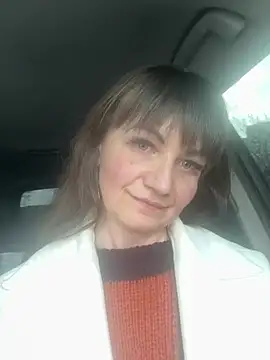 Butterfly8385 online show from March 24, 11:37 am