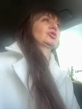 Butterfly8385 online show from April 12, 7:02 am