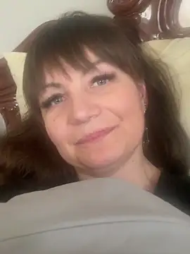 Butterfly8385 online show from April 14, 12:44 pm