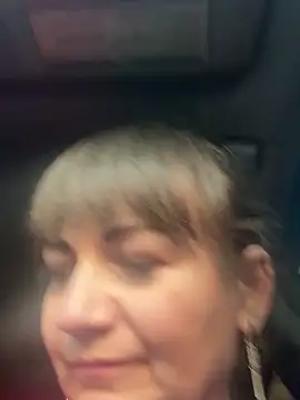 Butterfly8385 online show from April 22, 5:03 pm