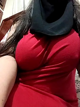 Snapshot of Ranya-50 chatting on October 17, 1:31 am Ranya-50 online show from October 17, 1:31 am