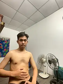 Snapshot of azn_typhoon00 chatting on October 12, 4:39 pm azn typhoon00 online show from October 12, 4:39 pm