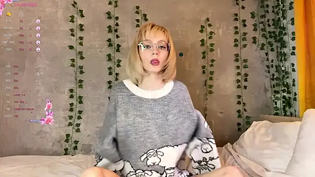 Kate mikki online show from February 26, 4:11 am