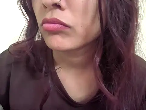 Snapshot of queen-_nazia chatting on October 19, 6:30 pm queen- nazia online show from October 19, 6:30 pm