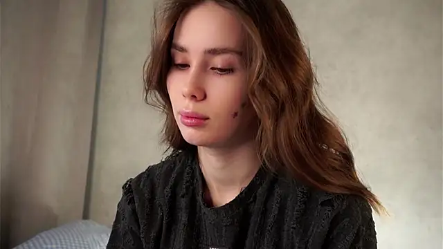 MonetLeitman online show from April 21, 1:18 am