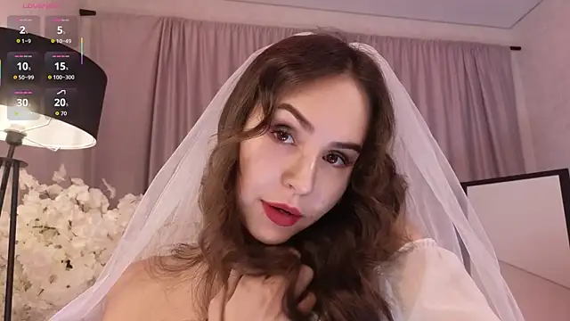 Snapshot of LionKierra chatting on October 25, 3:14 am LionKierra online show from October 25, 3:14 am