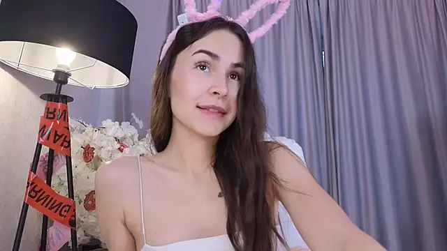 Snapshot of LionKierra chatting on November 1, 4:14 am LionKierra online show from November 1, 4:14 am