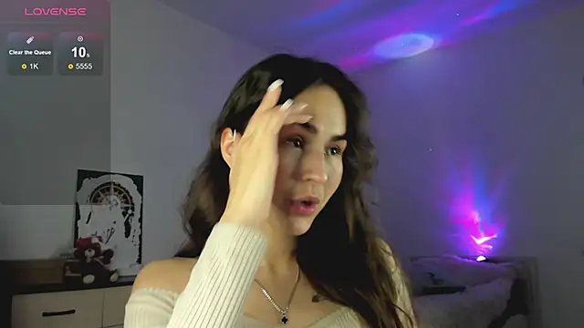 Snapshot of LionKierra chatting on November 11, 4:23 am LionKierra online show from November 11, 4:23 am