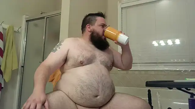 Snapshot of Chubbyfreak37 chatting on November 18, 4:06 am Chubbyfreak37 online show from November 18, 4:06 am