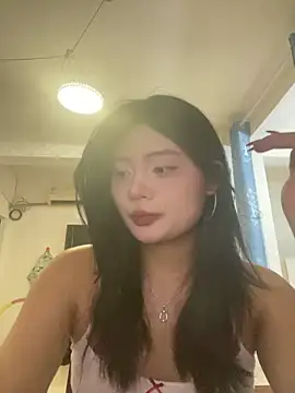 Snapshot of lan-xinh1 chatting on October 12, 10:14 am lan-xinh1 online show from October 12, 10:14 am