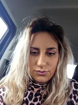 SinfulLovers33 online show from November 29, 10:18 am