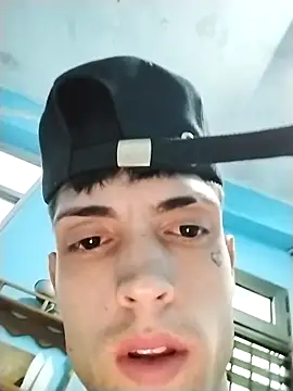 Snapshot of Laikerxxx chatting on October 22, 10:42 pm Laikerxxx online show from October 22, 10:42 pm