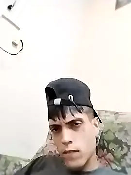 Snapshot of Laikerxxx chatting on October 26, 1:00 am Laikerxxx online show from October 26, 1:00 am