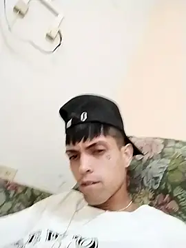 Snapshot of Laikerxxx chatting on October 26, 9:10 pm Laikerxxx online show from October 26, 9:10 pm