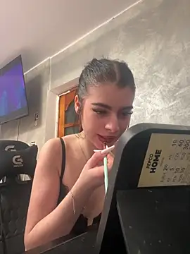 MissHerra2 online show from November 27, 5:59 pm