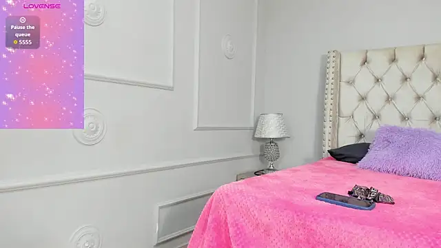 Charlie Storm  online show from January 18, 2:15 am