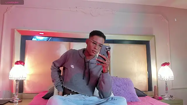 Charlie Storm  online show from March 3, 7:53 pm