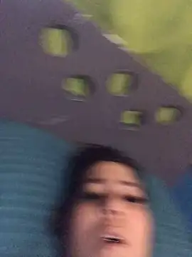 Snapshot of lulu20_ chatting on October 22, 12:27 pm lulu20  online show from October 22, 12:27 pm