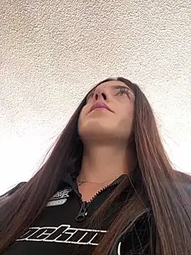 ElectraPink  online show from February 25, 1:32 pm