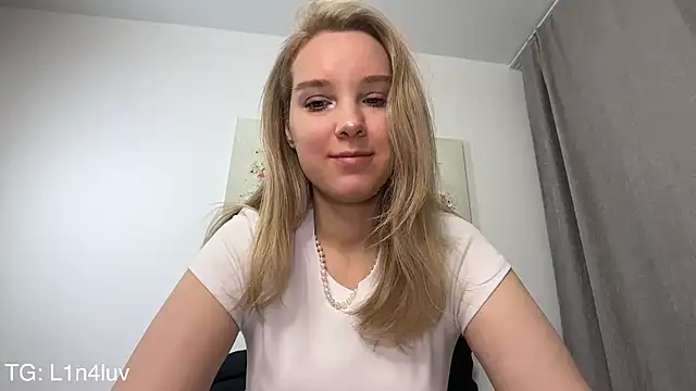 AIicaparkerc online show from February 27, 7:14 pm