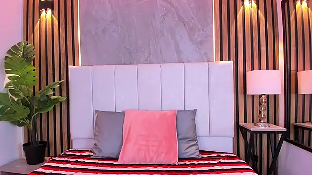 Sassha ferrer online show from February 13, 11:17 am