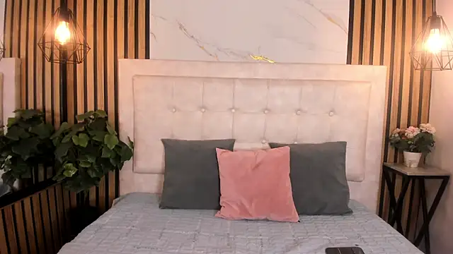 Sassha ferrer online show from February 15, 12:25 pm