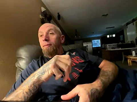 Snapshot of Yknot1169 chatting on October 15, 10:21 pm Yknot1169 online show from October 15, 10:21 pm