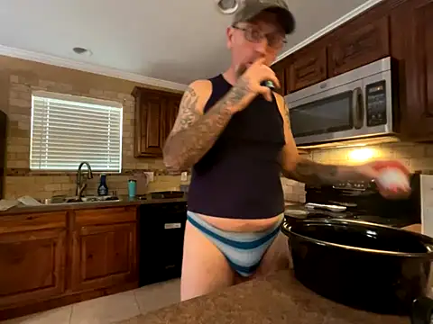 Snapshot of Yknot1169 chatting on October 20, 3:45 pm Yknot1169 online show from October 20, 3:45 pm