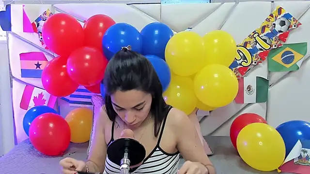 Snapshot of GabbiePrice chatting on June 24, 2:49 pm GabbiePrice online show from June 24, 2:49 pm