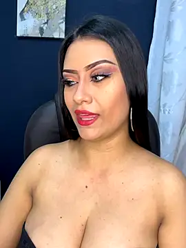 Snapshot of _Isabella_1 chatting on October 27, 2:37 am Isabella 1 online show from October 27, 2:37 am