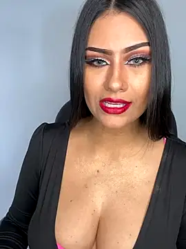 Snapshot of _Isabella_1 chatting on November 22, 2:32 am Isabella 1 online show from November 22, 2:32 am