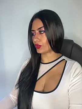 Snapshot of _Isabella_1 chatting on November 25, 2:33 am Isabella 1 online show from November 25, 2:33 am