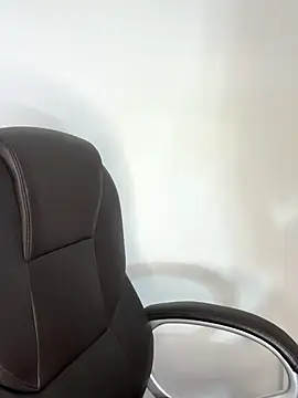 Snapshot of _Isabella_1 chatting on November 29, 2:47 am Isabella 1 online show from November 29, 2:47 am