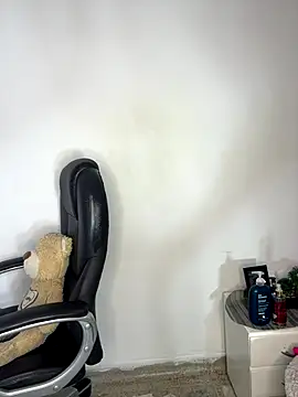 Snapshot of _Isabella_1 chatting on November 30, 2:37 am Isabella 1 online show from November 30, 2:37 am