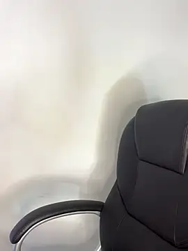 Snapshot of _Isabella_1 chatting on December 3, 3:03 am Isabella 1 online show from December 3, 3:03 am