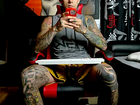 Molotov Explosive online show from October 17, 12:01 am