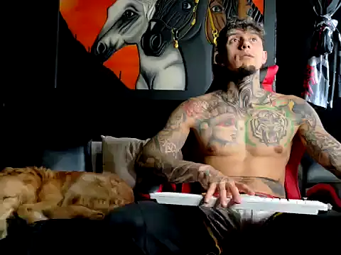 Molotov Explosive online show from November 5, 8:20 pm