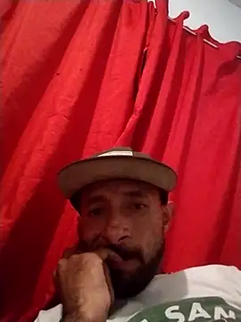 Snapshot of Chukytupi13 chatting on May 5, 4:42 am Chukytupi13 online show from May 5, 4:42 am