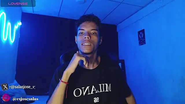 jhojan foxxx  online show from November 30, 8:35 pm