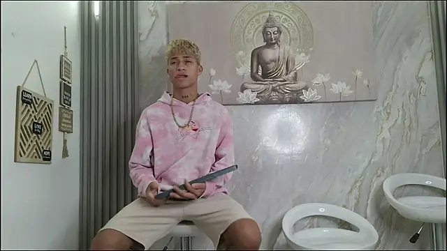 EMPIRE BOYS1 online show from April 4, 1:19 pm