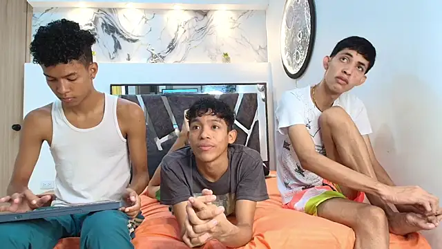 Snapshot of PYCS_BOYS chatting on October 13, 7:14 pm PYCS BOYS online show from October 13, 7:14 pm