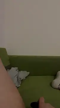 Snapshot of BullymayBi chatting on December 14, 11:20 pm BullymayBi online show from December 14, 11:20 pm