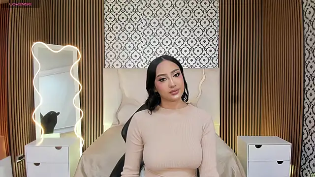 BEELLA TAY1 online show from November 15, 3:08 pm