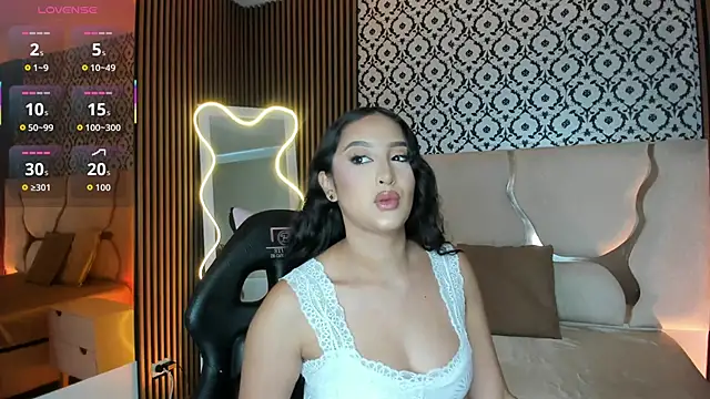 BEELLA TAY1 online show from January 15, 7:50 pm