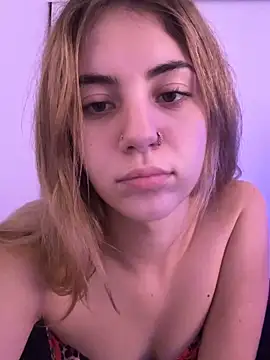 katiesxoxo3 online show from October 11, 5:17 am